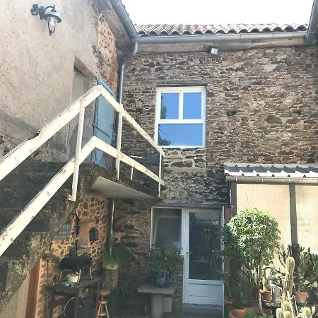 L Aparte Apartment *